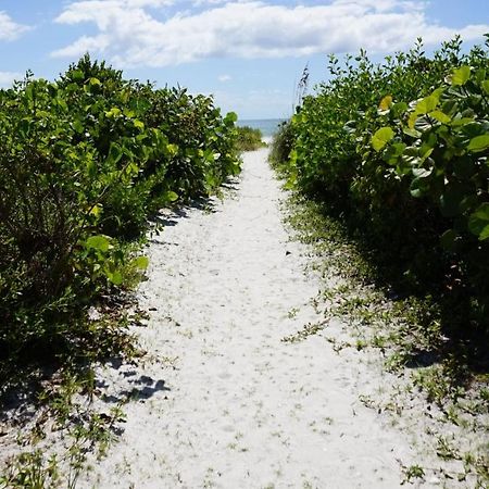 Gulf Breeze Cottages Sanibel Exteriör bild